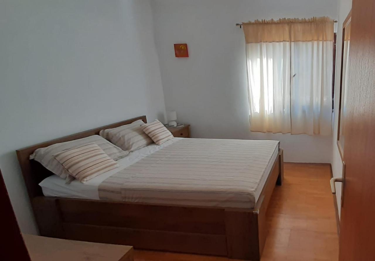 Apartman Ena By The Sea Прижба Екстериор снимка